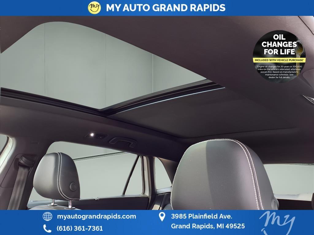 used 2021 Volkswagen Atlas Cross Sport car, priced at $30,475