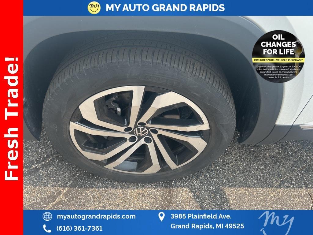 used 2021 Volkswagen Atlas Cross Sport car, priced at $31,685