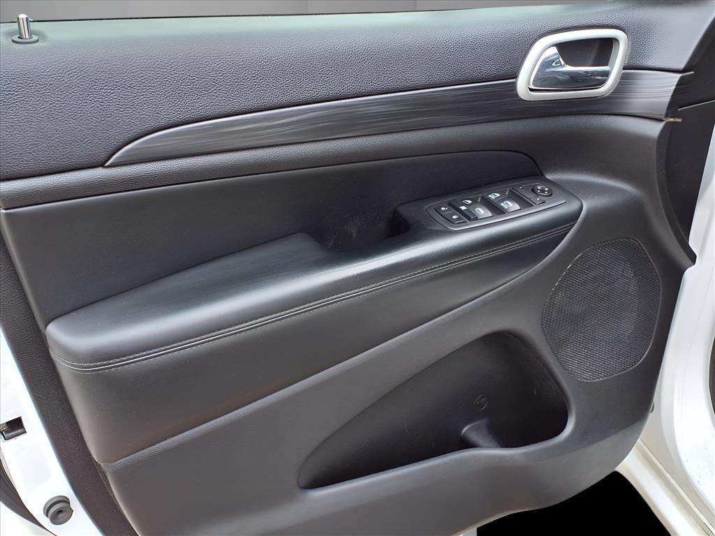 used 2020 Jeep Grand Cherokee car, priced at $22,946