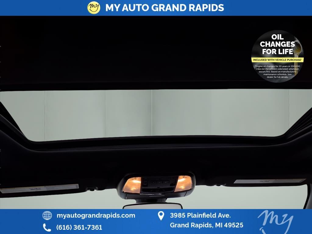 used 2020 Jeep Grand Cherokee car, priced at $21,493