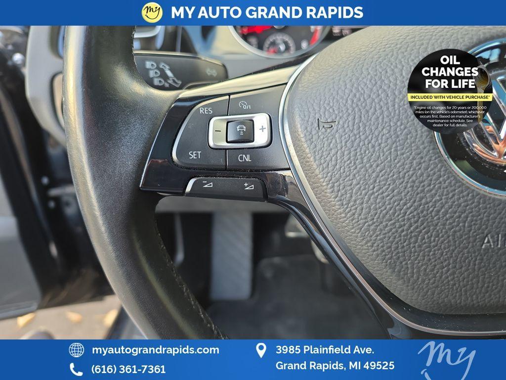 used 2018 Volkswagen Golf SportWagen car, priced at $17,973