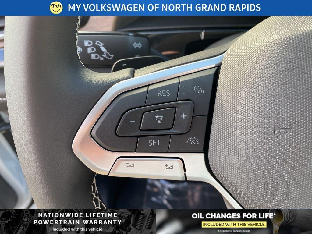 new 2026 Volkswagen Atlas car, priced at $48,670