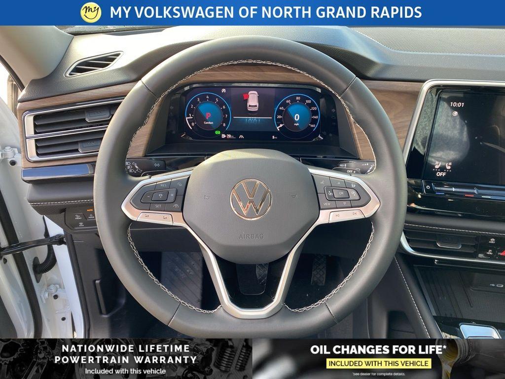 new 2026 Volkswagen Atlas car, priced at $48,670