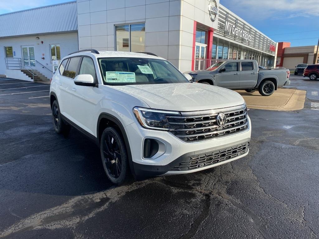 new 2026 Volkswagen Atlas car, priced at $48,670
