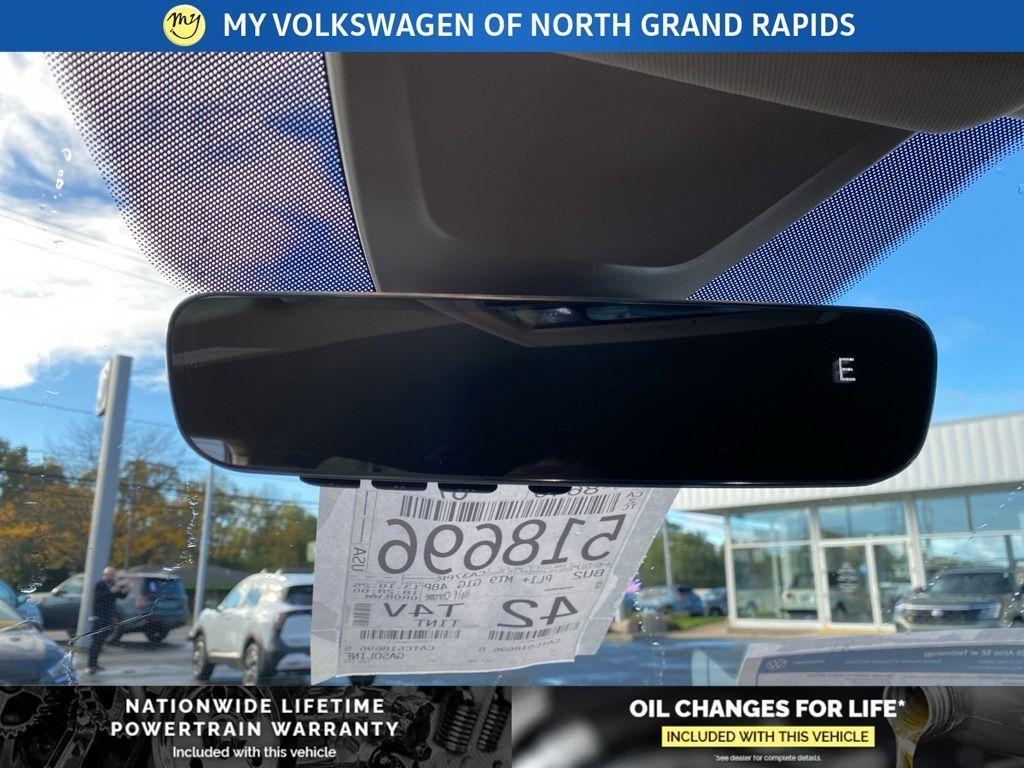 new 2026 Volkswagen Atlas car, priced at $48,670