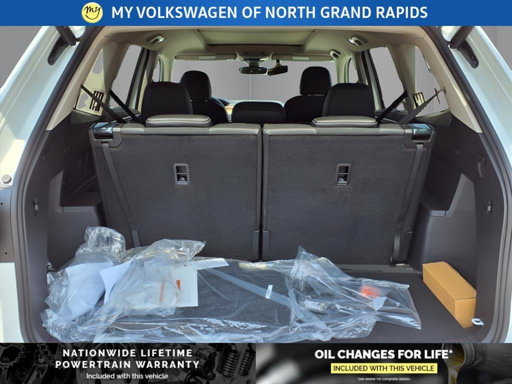 new 2025 Volkswagen Atlas car, priced at $42,079