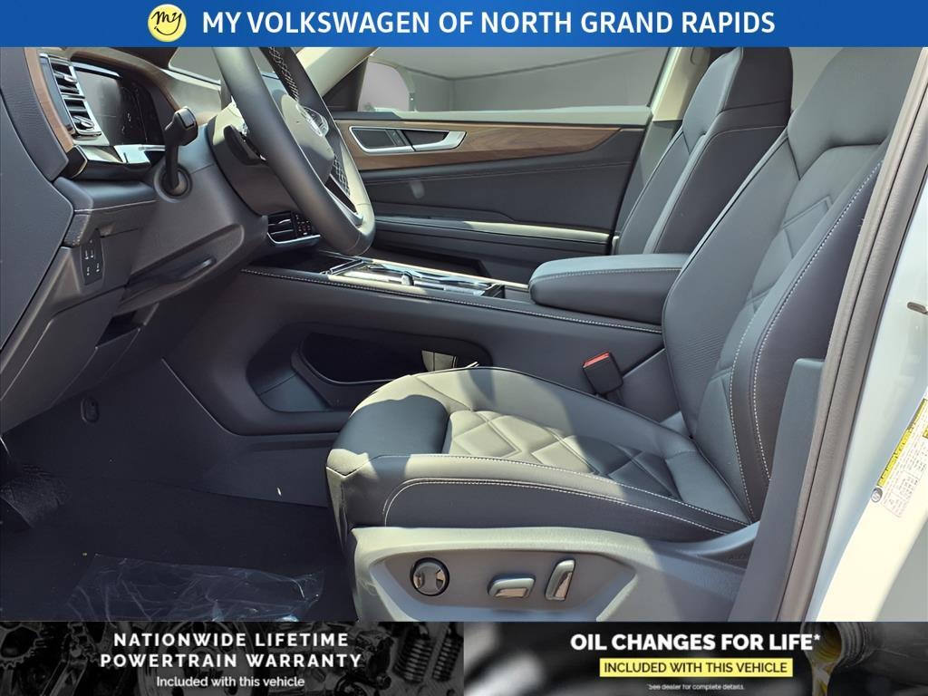 new 2025 Volkswagen Atlas car, priced at $42,079