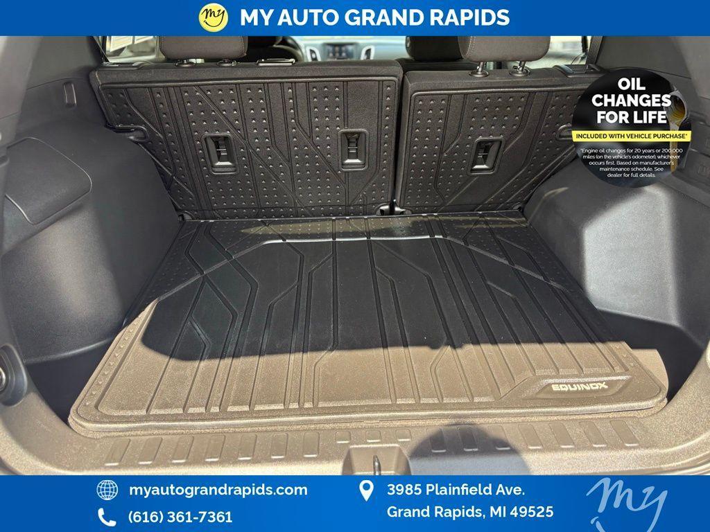 used 2023 Chevrolet Equinox car, priced at $19,894