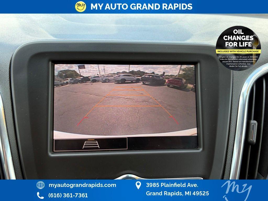 used 2023 Chevrolet Equinox car, priced at $19,894