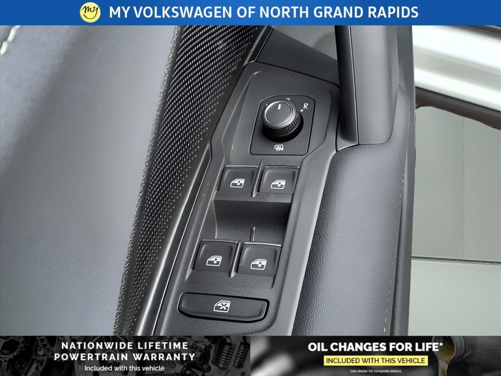 new 2025 Volkswagen Tiguan car, priced at $39,964