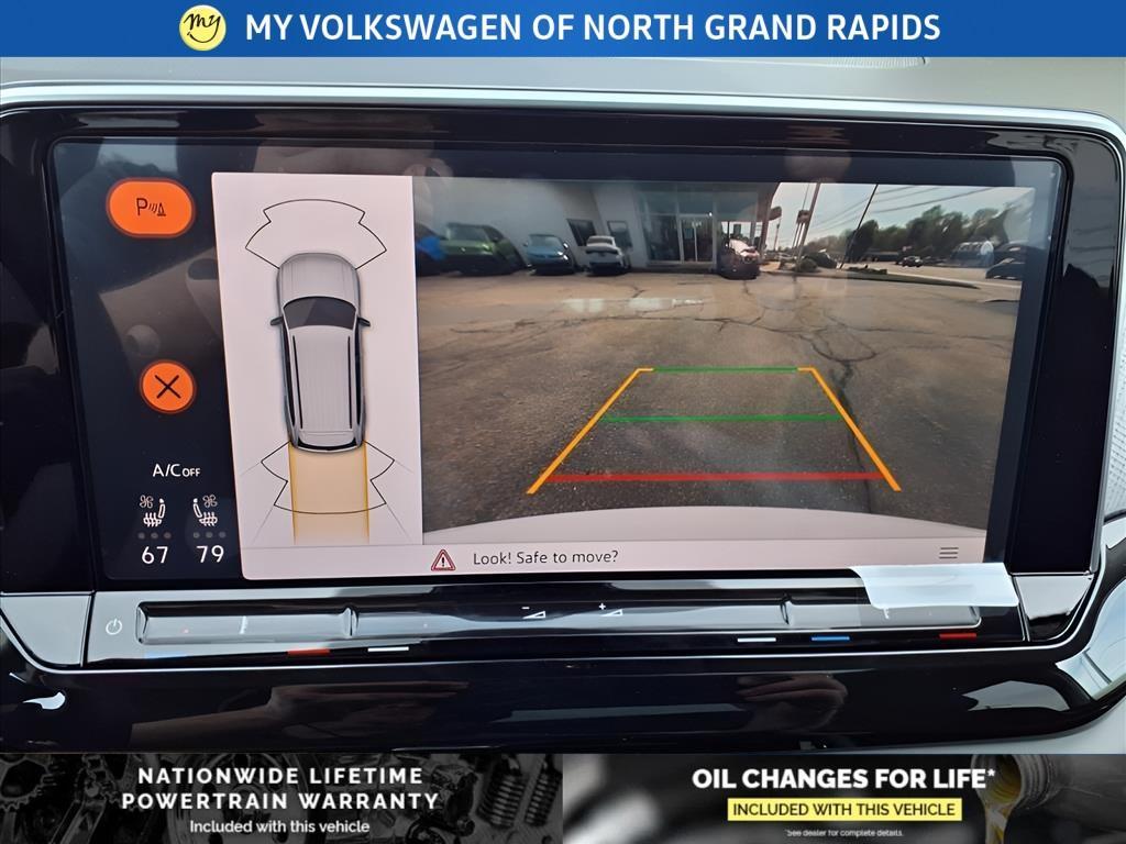 new 2025 Volkswagen Atlas car, priced at $45,906
