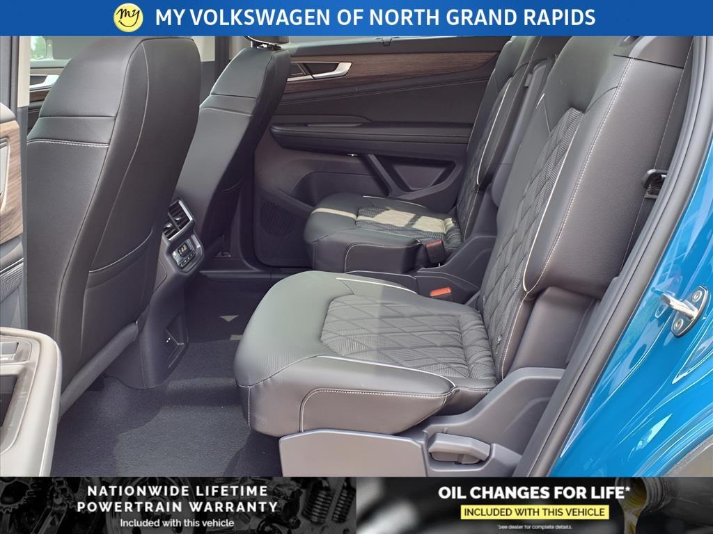 new 2025 Volkswagen Atlas car, priced at $50,490