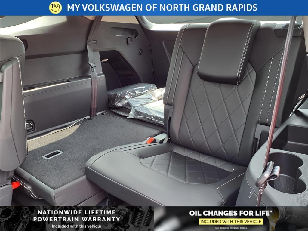 new 2025 Volkswagen Atlas car, priced at $50,490