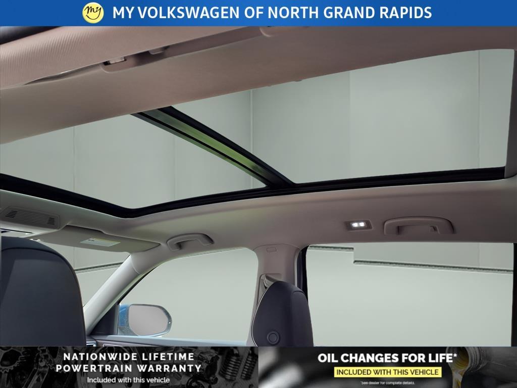 new 2025 Volkswagen Atlas car, priced at $50,490