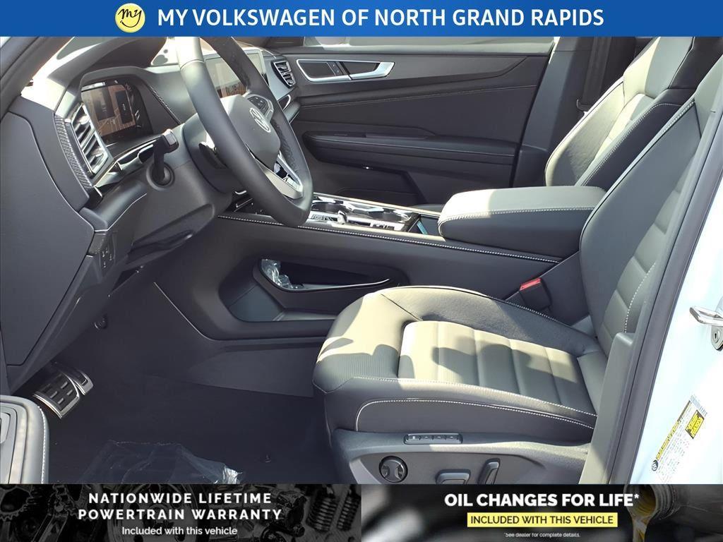 new 2026 Volkswagen Atlas Cross Sport car, priced at $52,876