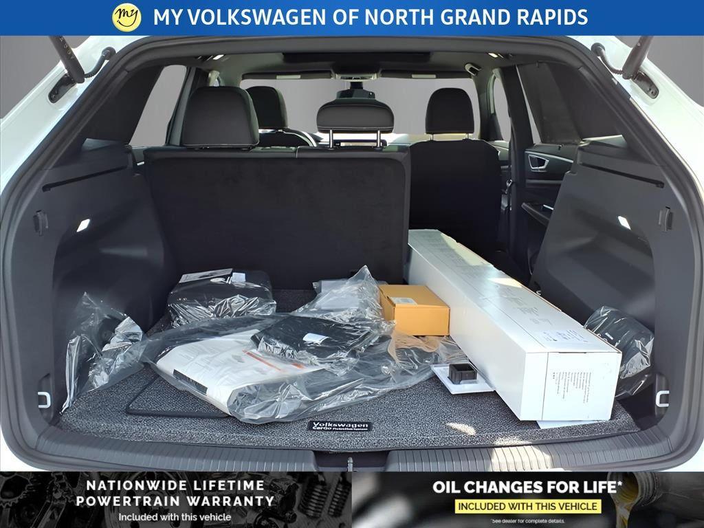 new 2026 Volkswagen Atlas Cross Sport car, priced at $52,876