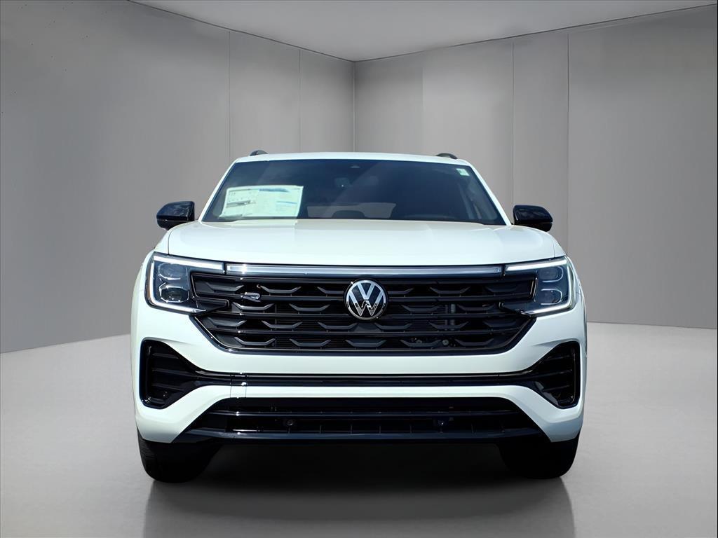 new 2026 Volkswagen Atlas Cross Sport car, priced at $53,376