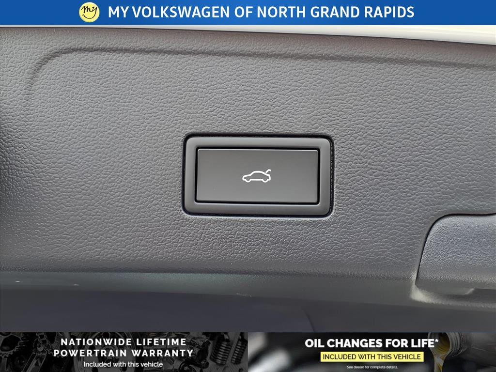 new 2026 Volkswagen Atlas Cross Sport car, priced at $52,876