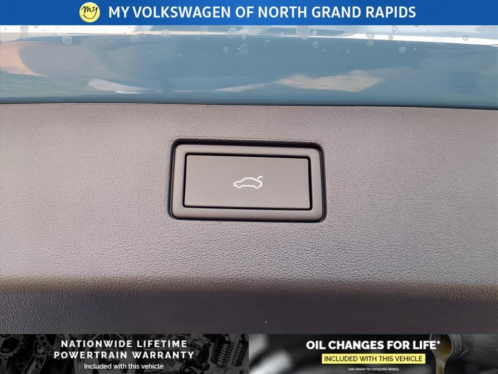 new 2025 Volkswagen Tiguan car, priced at $36,926