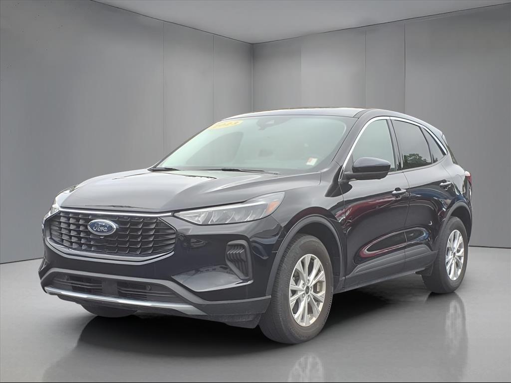 used 2023 Ford Escape car, priced at $23,448