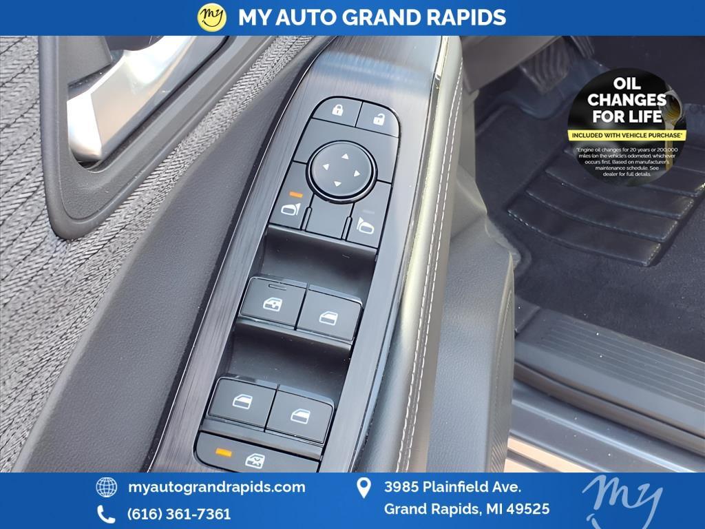 used 2022 Nissan Rogue car, priced at $22,920