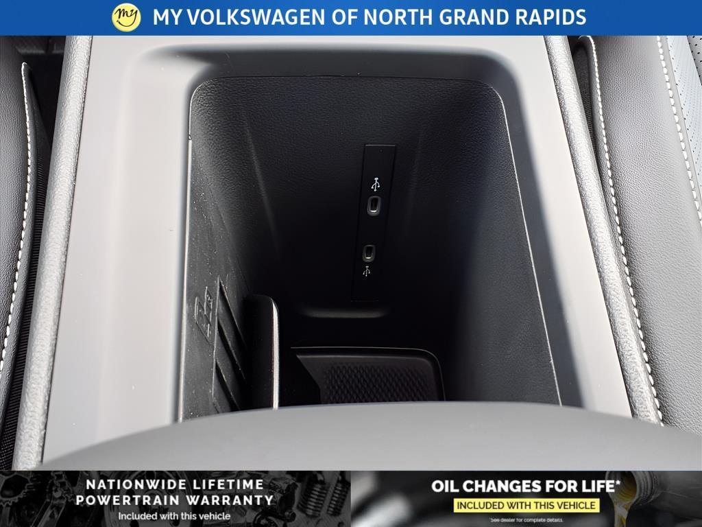 new 2025 Volkswagen Tiguan car, priced at $39,081
