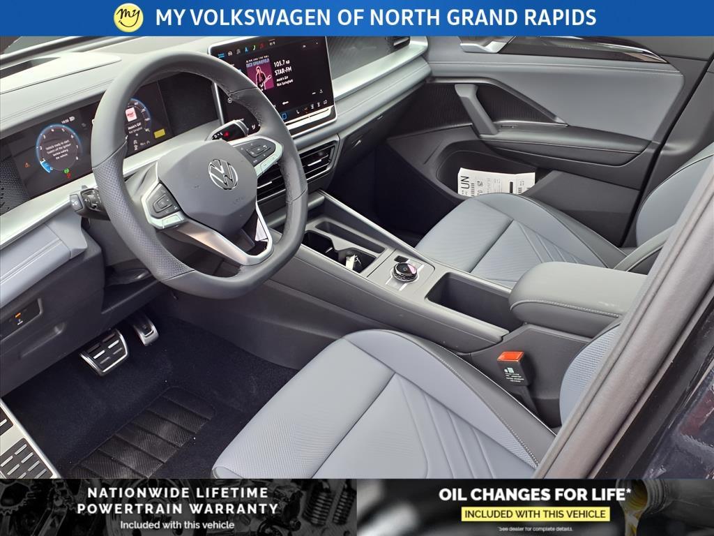 new 2025 Volkswagen Tiguan car, priced at $39,081
