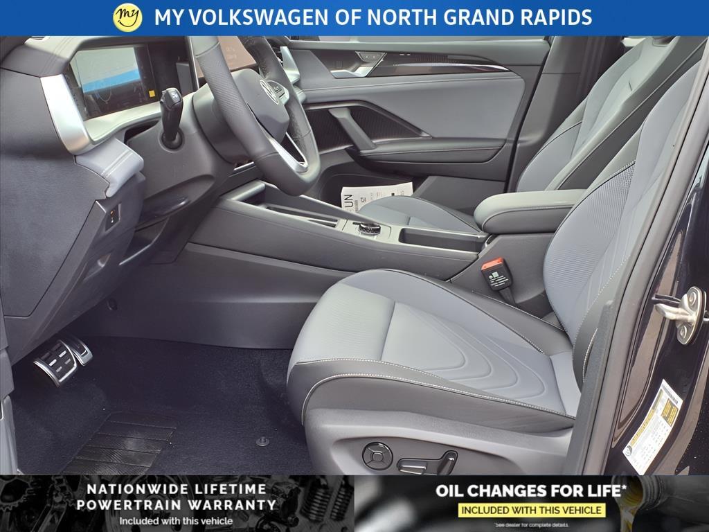 new 2025 Volkswagen Tiguan car, priced at $39,081