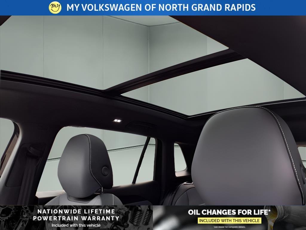 new 2025 Volkswagen Tiguan car, priced at $39,081
