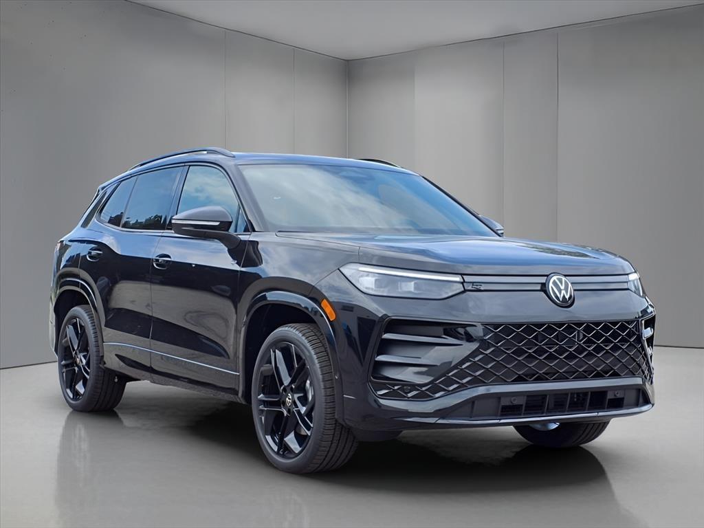 new 2025 Volkswagen Tiguan car, priced at $39,081