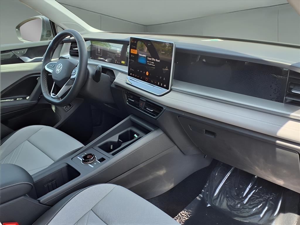 new 2025 Volkswagen Tiguan car, priced at $37,121