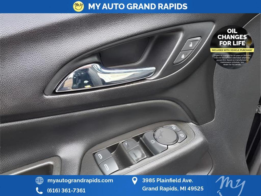 used 2021 Chevrolet Equinox car, priced at $17,688