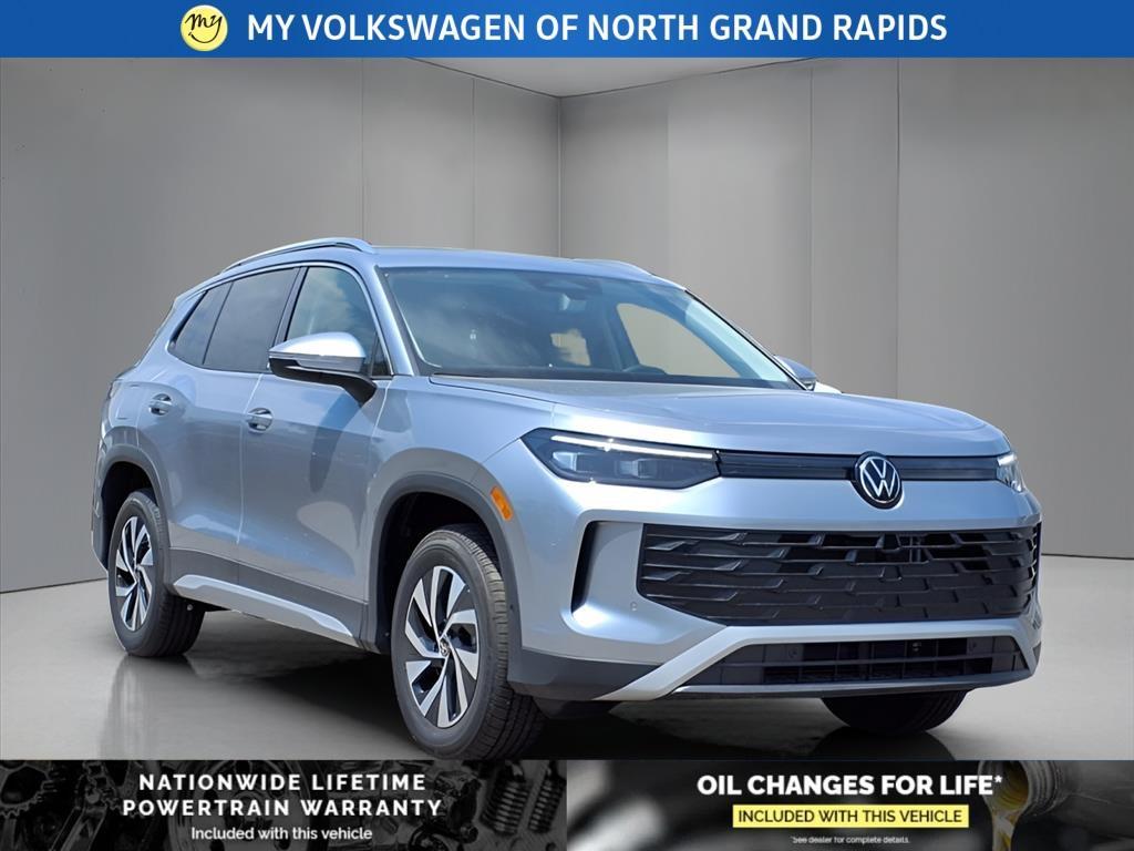 new 2025 Volkswagen Tiguan car, priced at $33,121