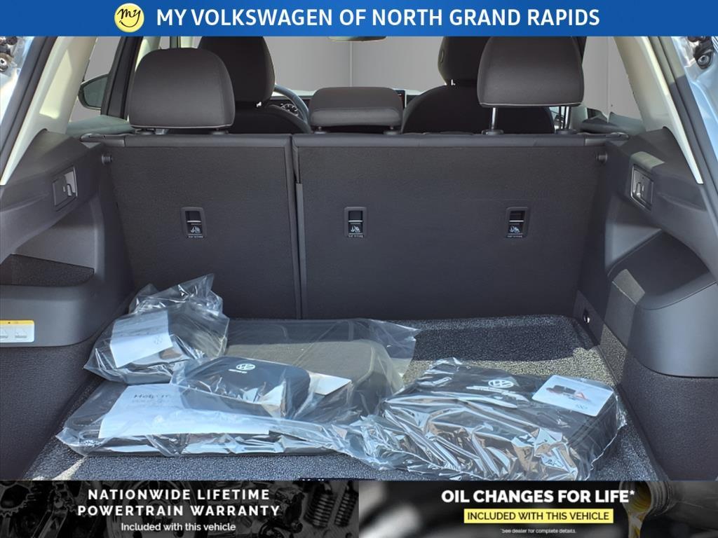 new 2025 Volkswagen Tiguan car, priced at $32,146