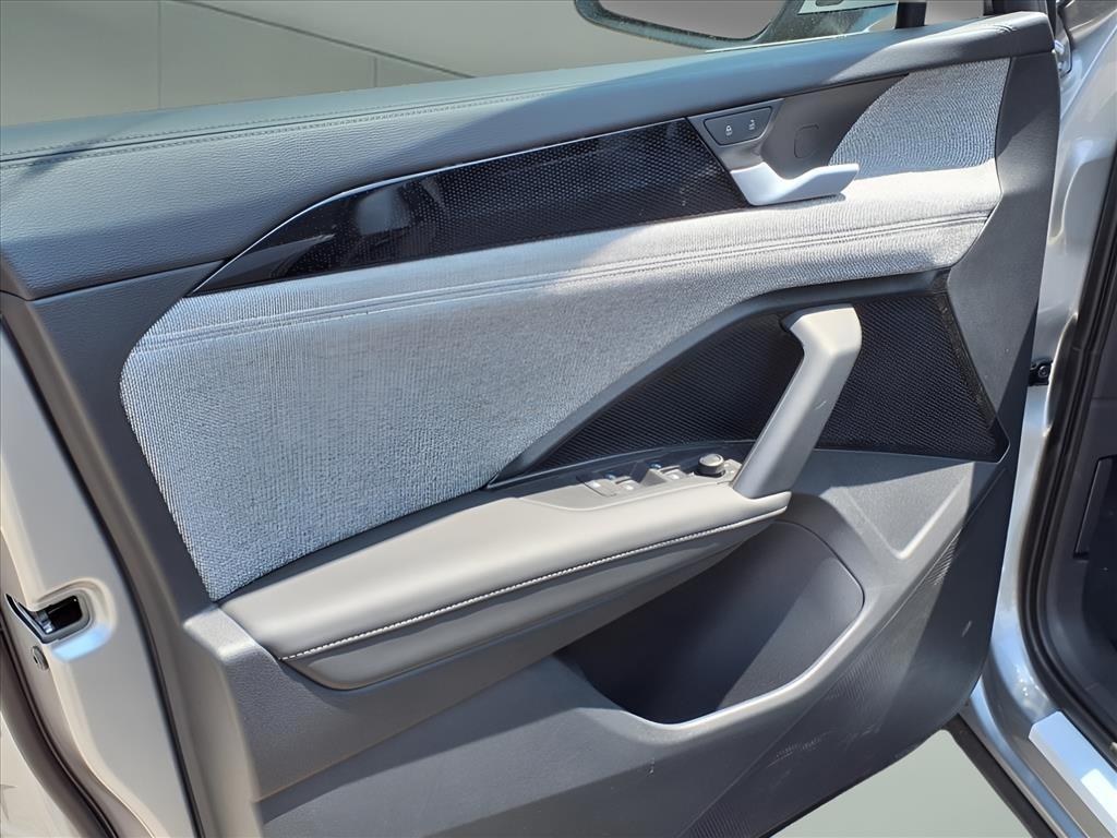 new 2025 Volkswagen Tiguan car, priced at $33,121