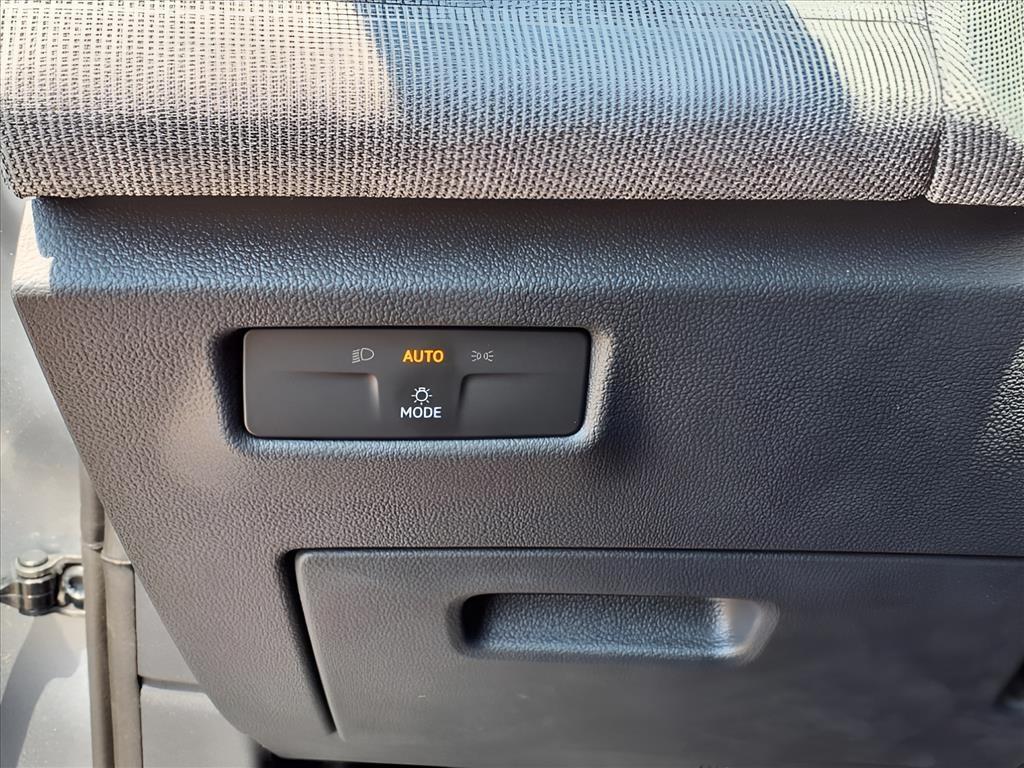 new 2025 Volkswagen Tiguan car, priced at $33,121