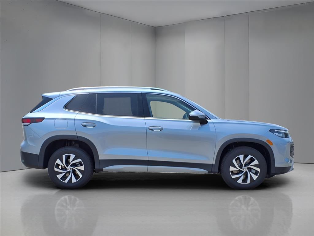 new 2025 Volkswagen Tiguan car, priced at $33,121