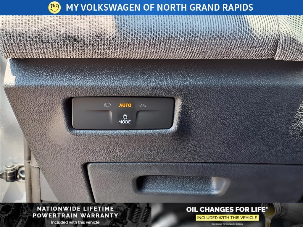 new 2025 Volkswagen Tiguan car, priced at $32,146