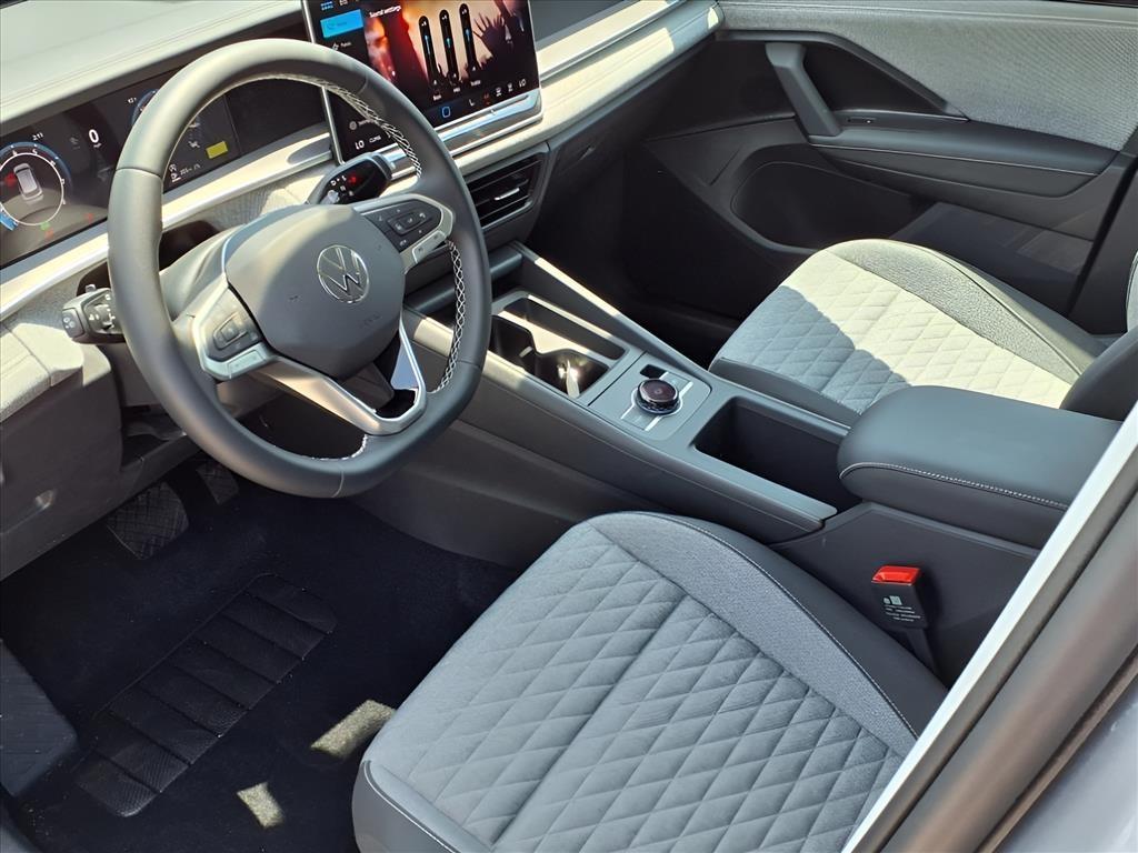 new 2025 Volkswagen Tiguan car, priced at $33,121