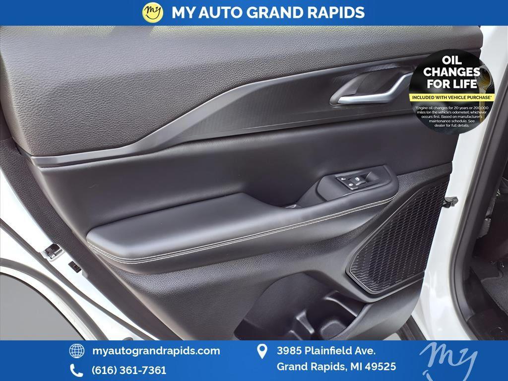 used 2023 Jeep Grand Cherokee car, priced at $28,488