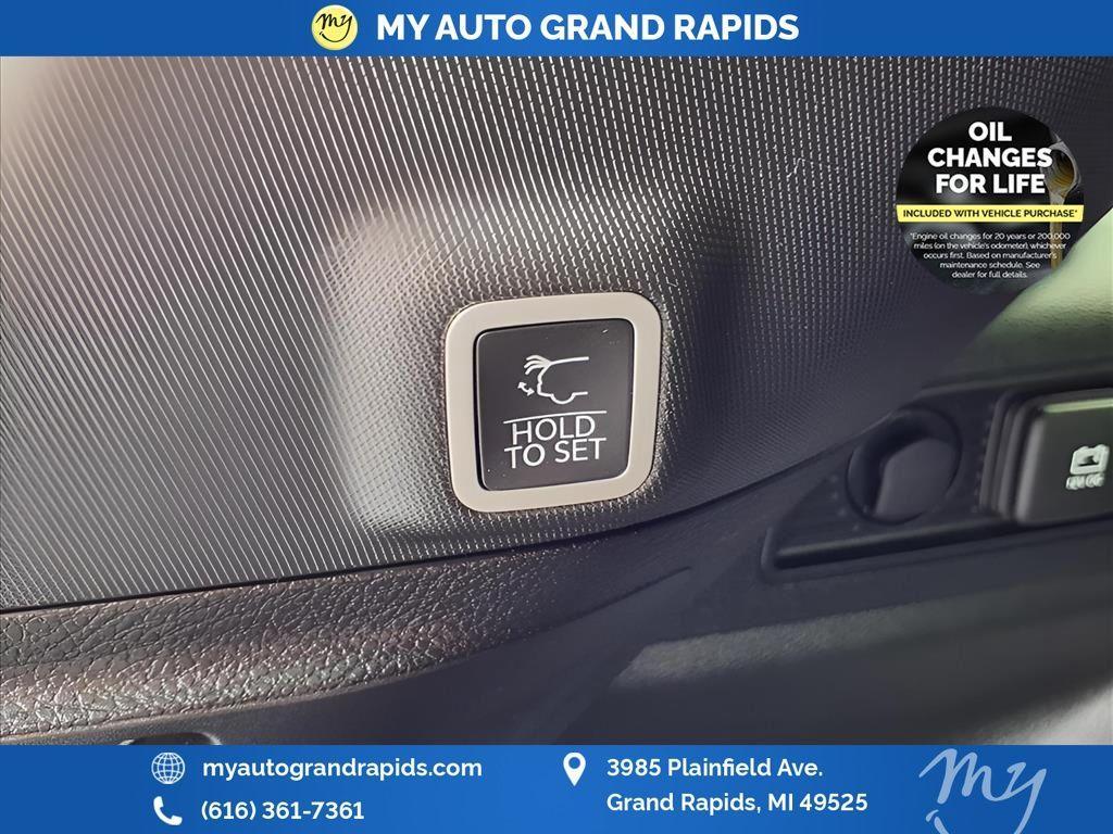 used 2023 Jeep Grand Cherokee car, priced at $28,488