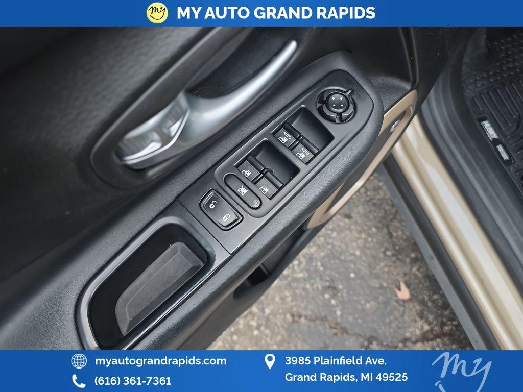 used 2016 Jeep Renegade car, priced at $9,562