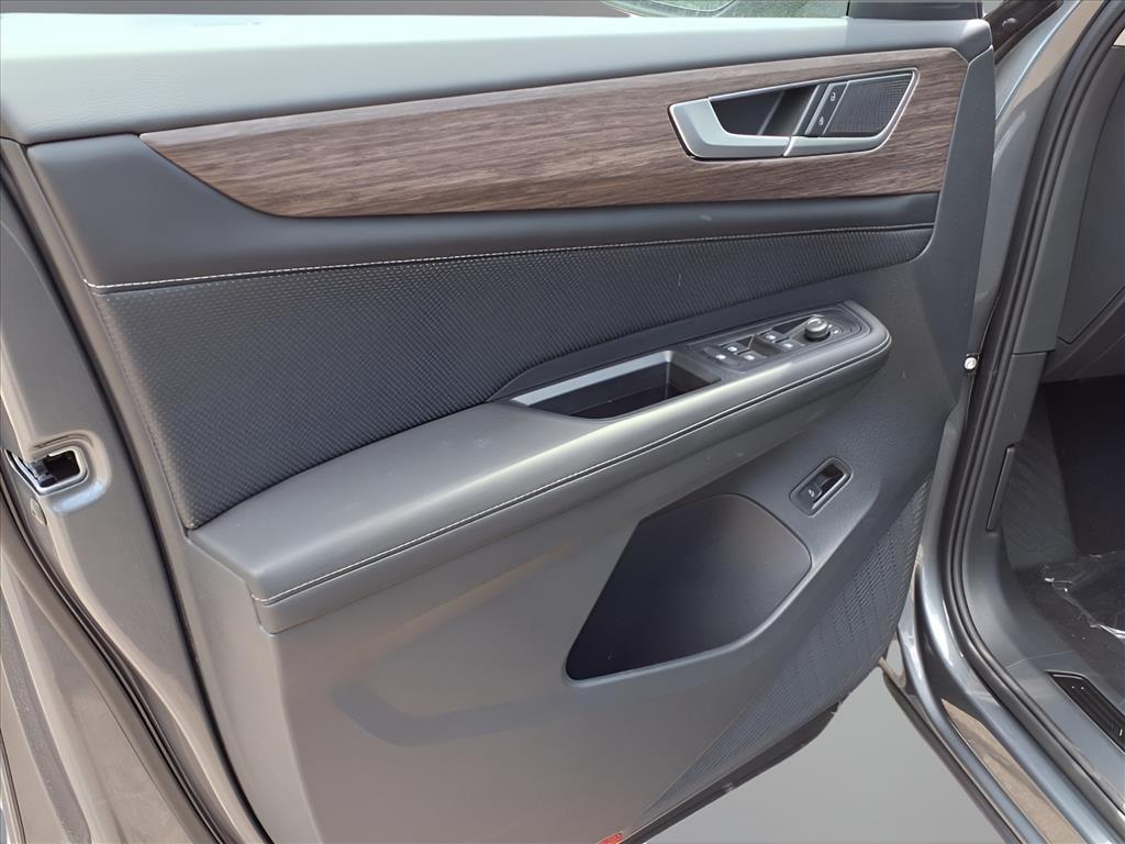 new 2025 Volkswagen Atlas car, priced at $48,899