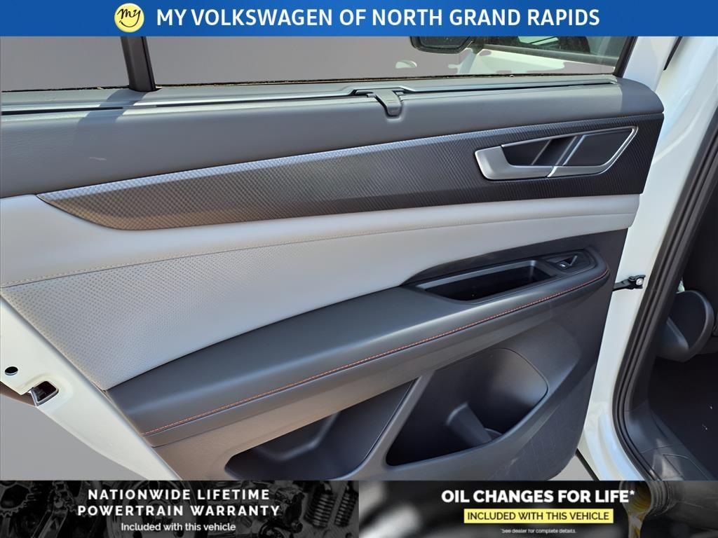 new 2025 Volkswagen Atlas car, priced at $47,170