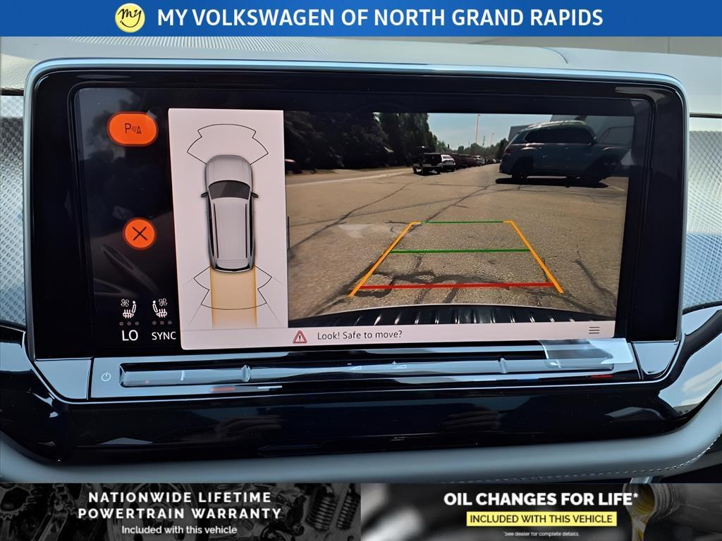 new 2025 Volkswagen Atlas car, priced at $47,170