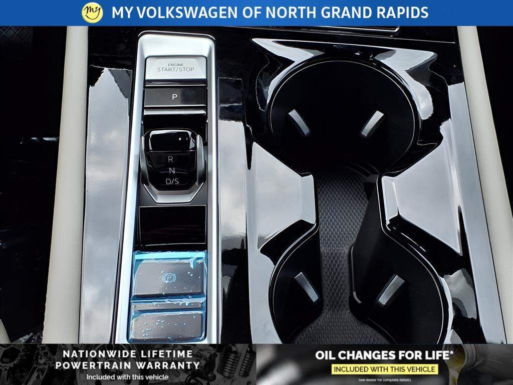 new 2025 Volkswagen Atlas car, priced at $41,251