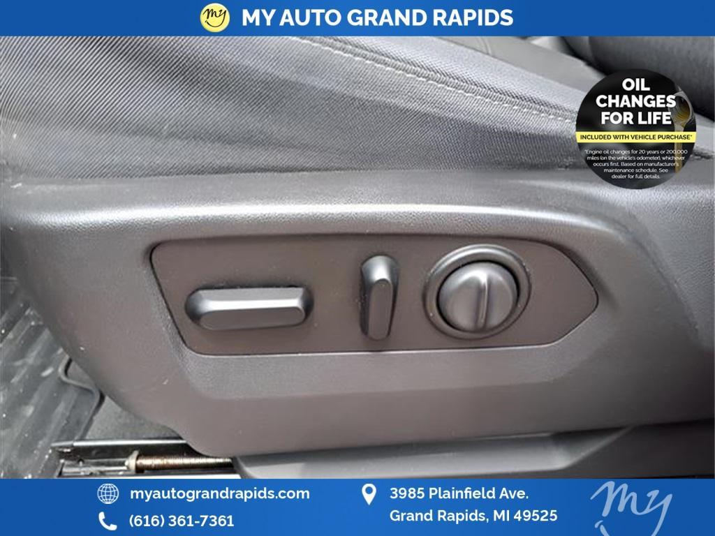 used 2021 Chevrolet Silverado 1500 car, priced at $25,647