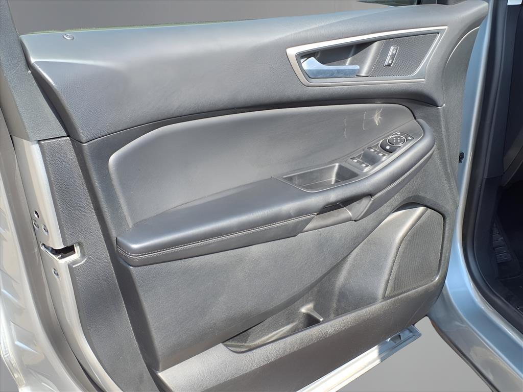 used 2024 Ford Edge car, priced at $25,976