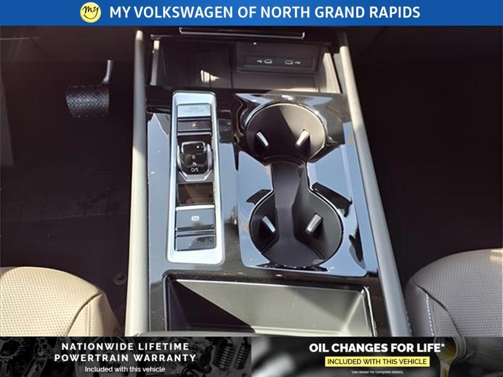 new 2025 Volkswagen Atlas car, priced at $49,326