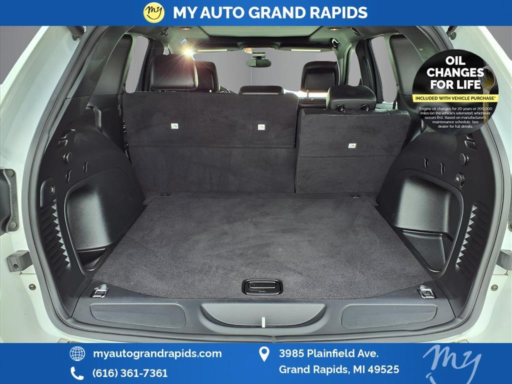 used 2022 Jeep Grand Cherokee WK car, priced at $28,182